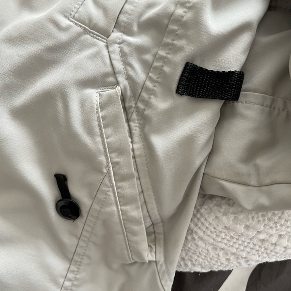 Authentic Canada Goose Kensington  Parka, colour: off white  
Size: XSmall - Picture 5 of 16